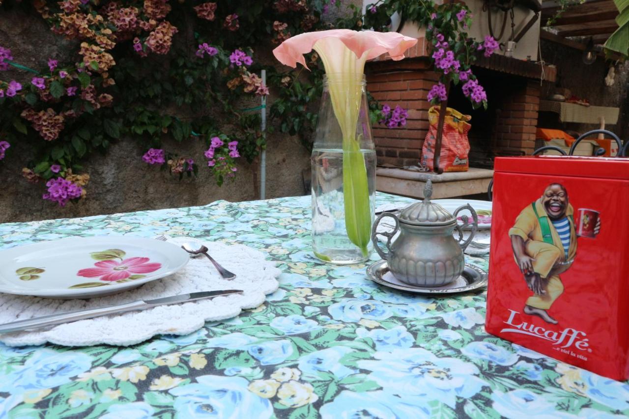 B&B Casa Elena Room And Apartments With Parking Gargnano Esterno foto