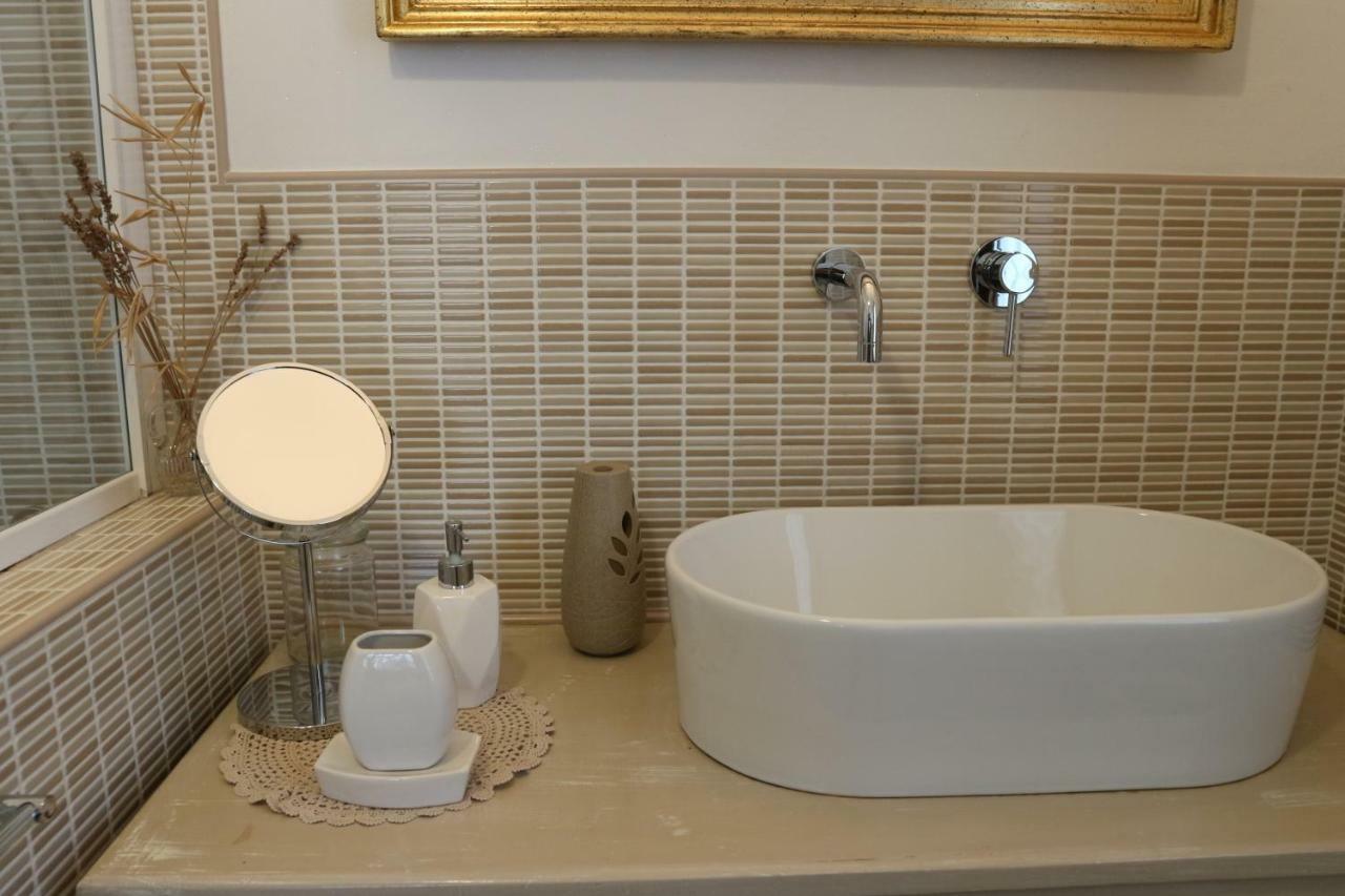 B&B Casa Elena Room And Apartments With Parking Gargnano Esterno foto